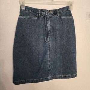 Vintage 90s Woolrich Denim Jean Mini Skirt Size 6 (inner button missing)